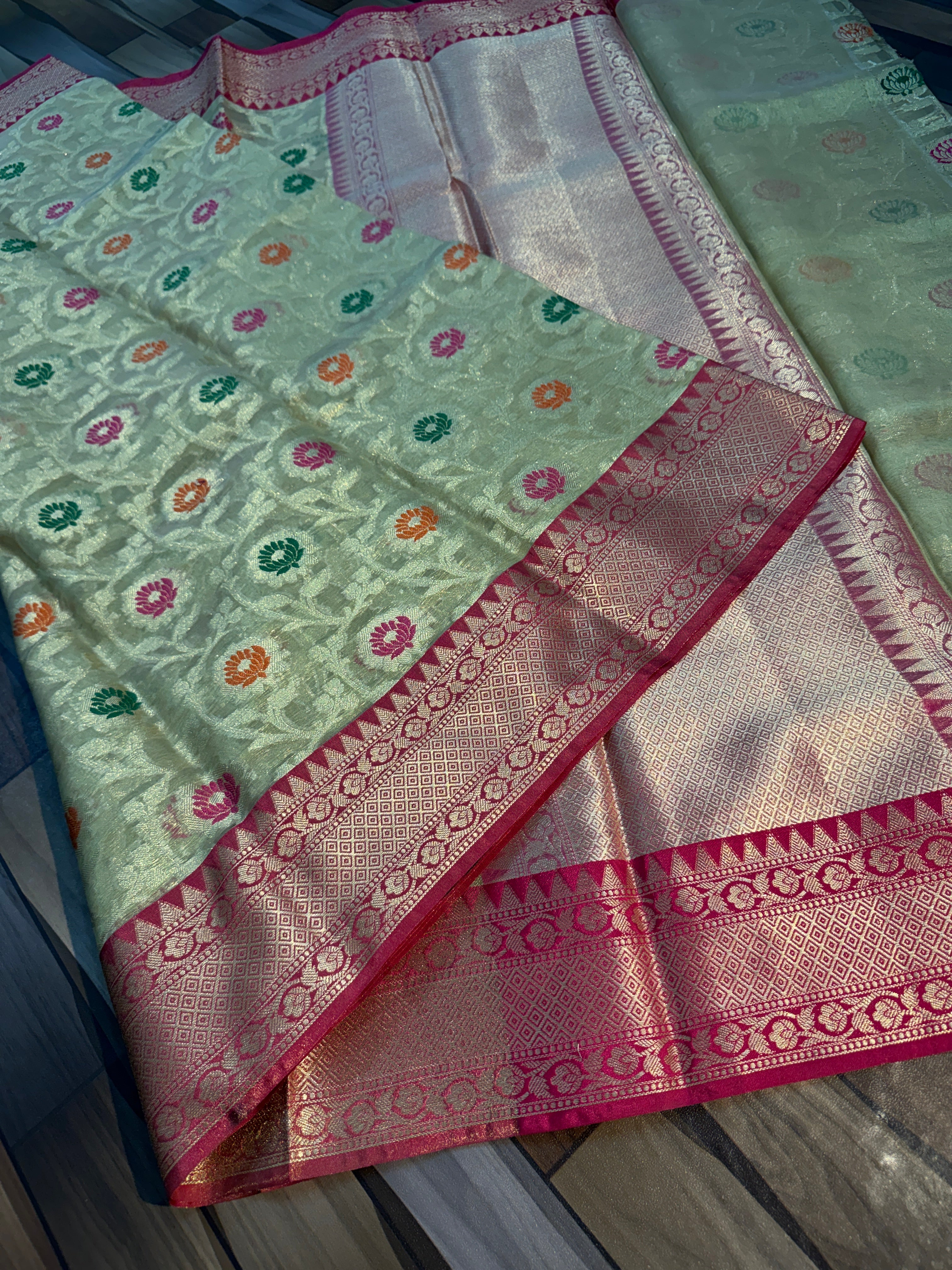 SOFT TISSU  SILK SAREE WITH RICH PALLU AND BLOUSE