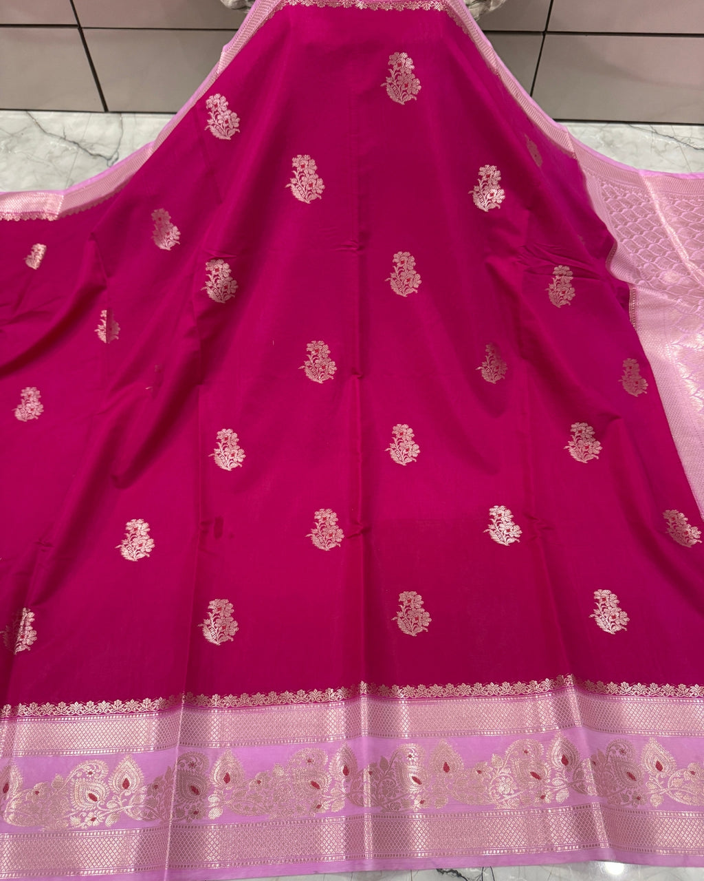 Semi Katan Skirt Border Buti Banarasi Saree