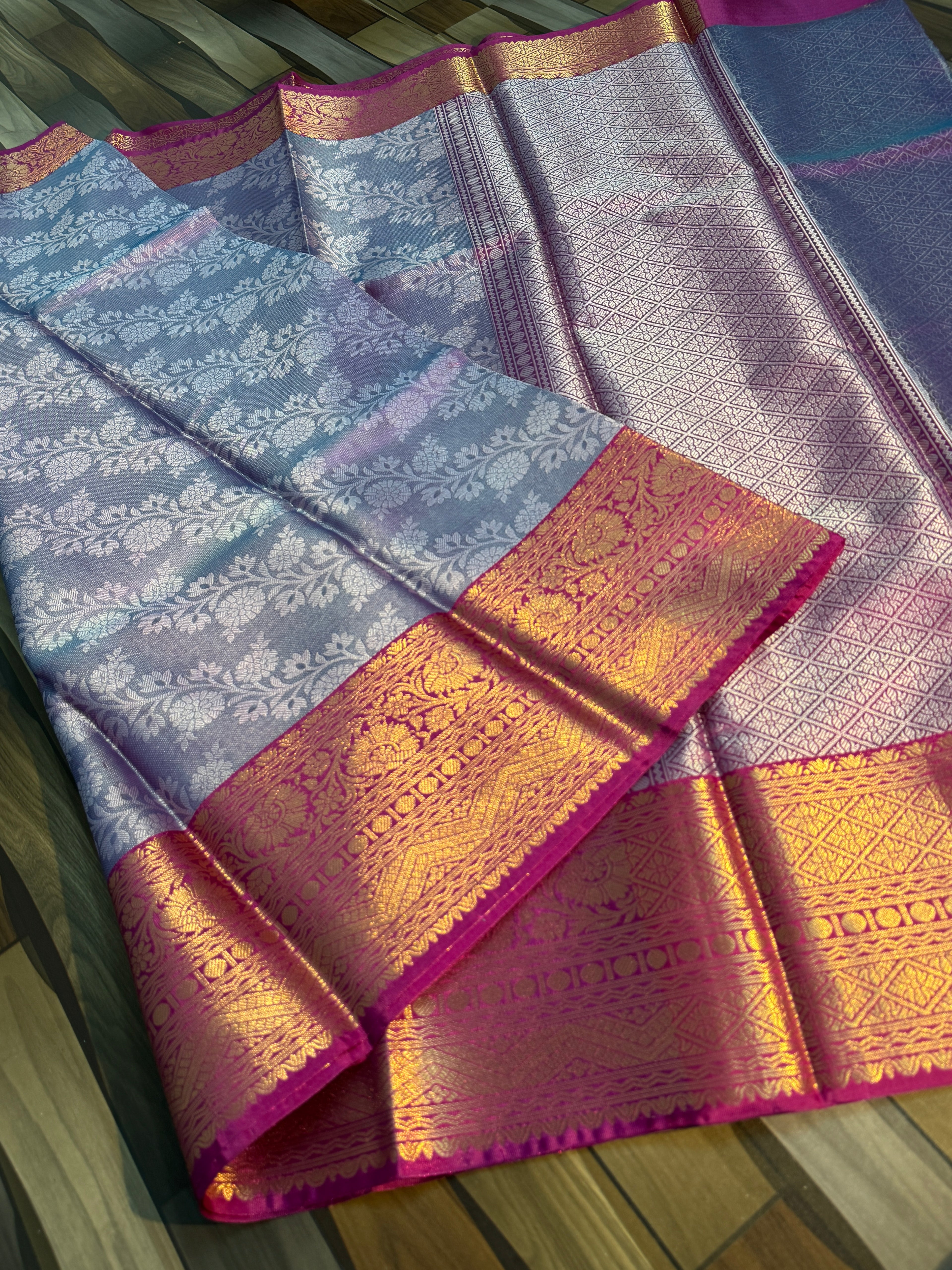 SOFT TISSU  SILK SAREE WITH RICH PALLU AND BLOUSE
