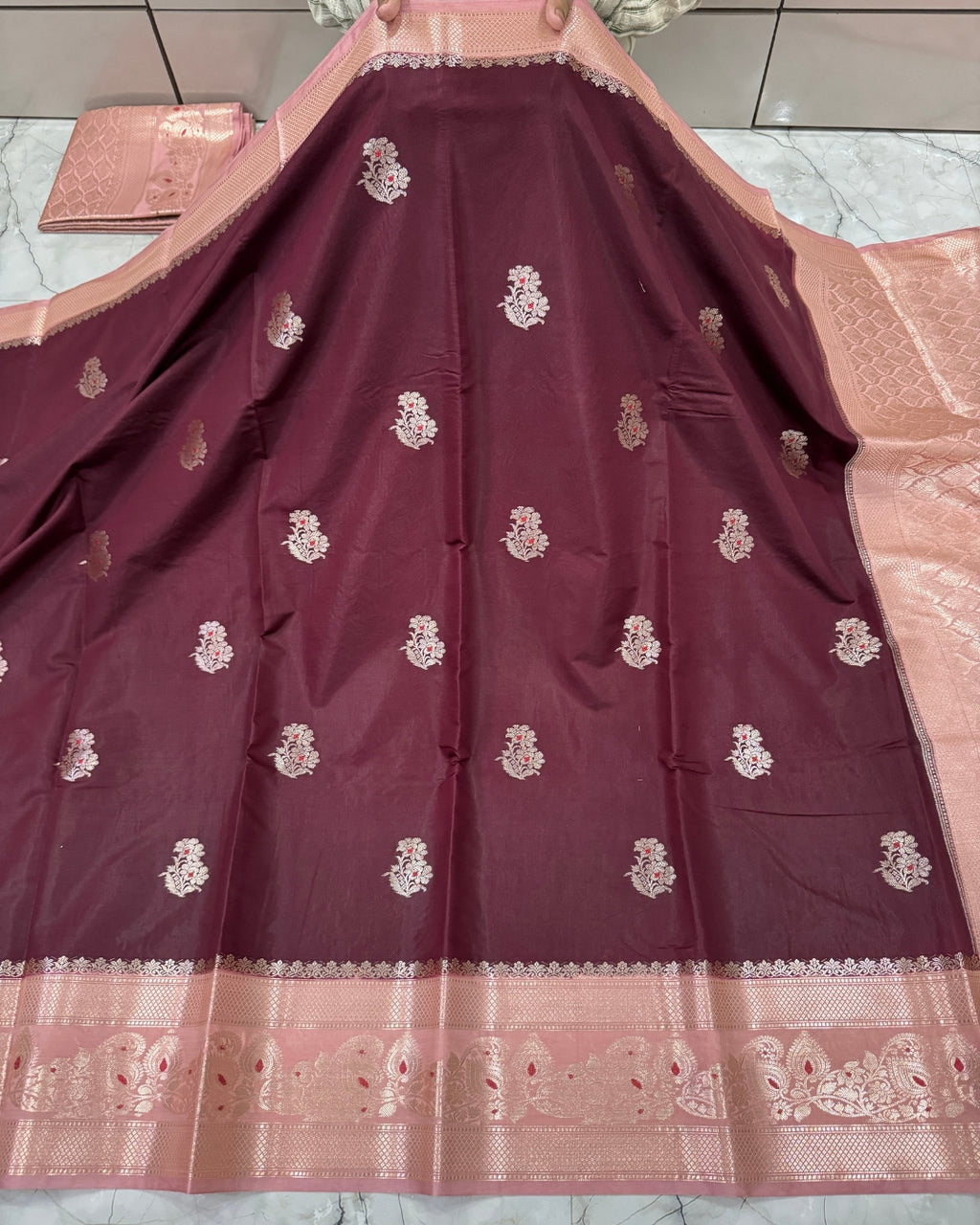 Semi Katan Skirt Border Buti Banarasi Saree