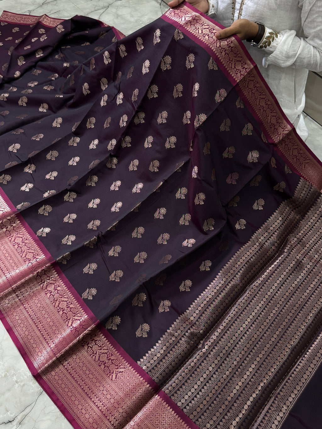 Semi katan silk saree with rich pallu & blous
