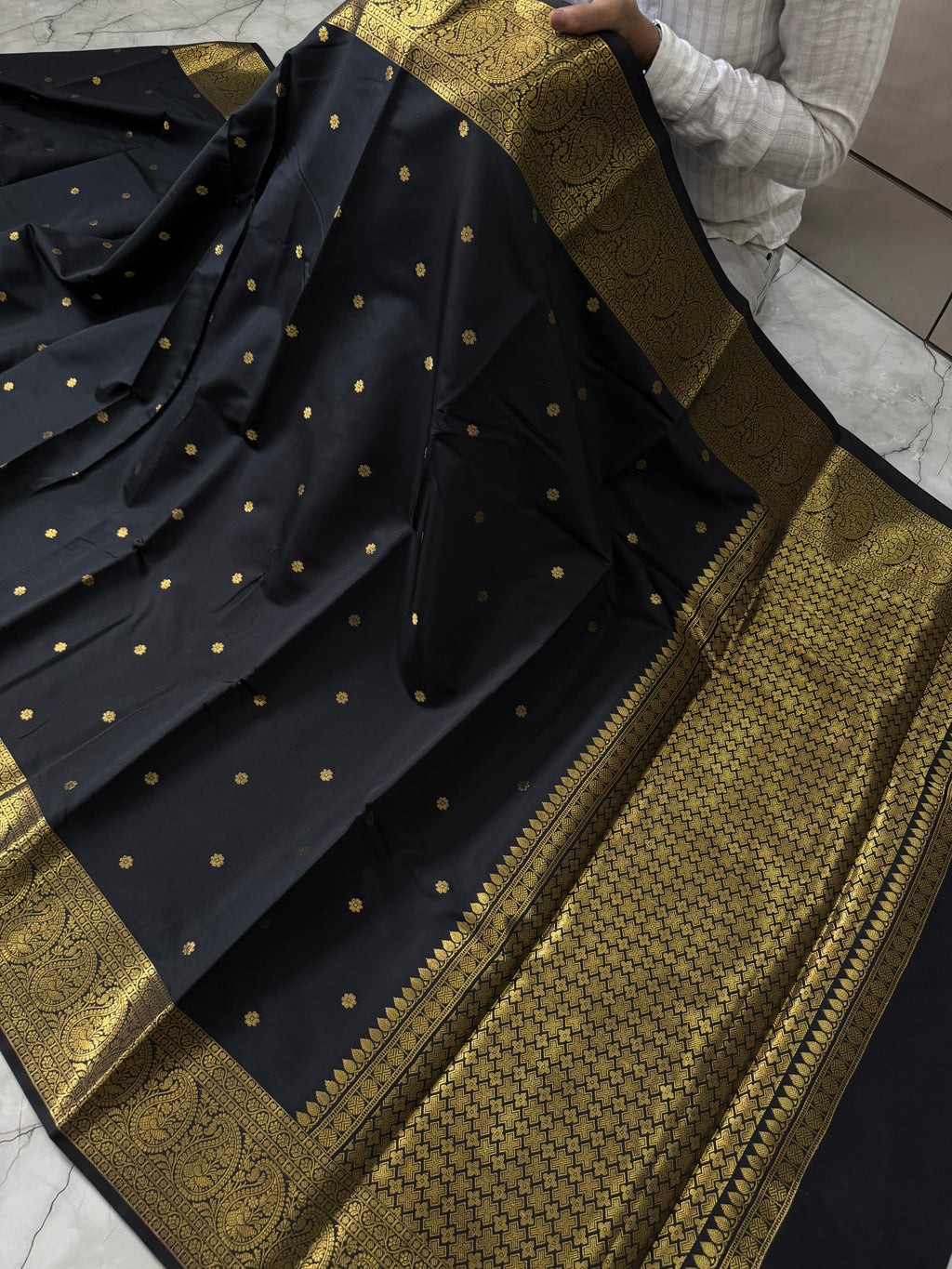 SOFT KATAN SILK SAREE WITH RICH PALLU AND BLOUSE