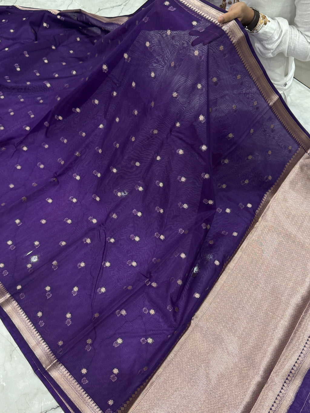 KORA ORGANZA STAR BOTI BANARASI SAREE