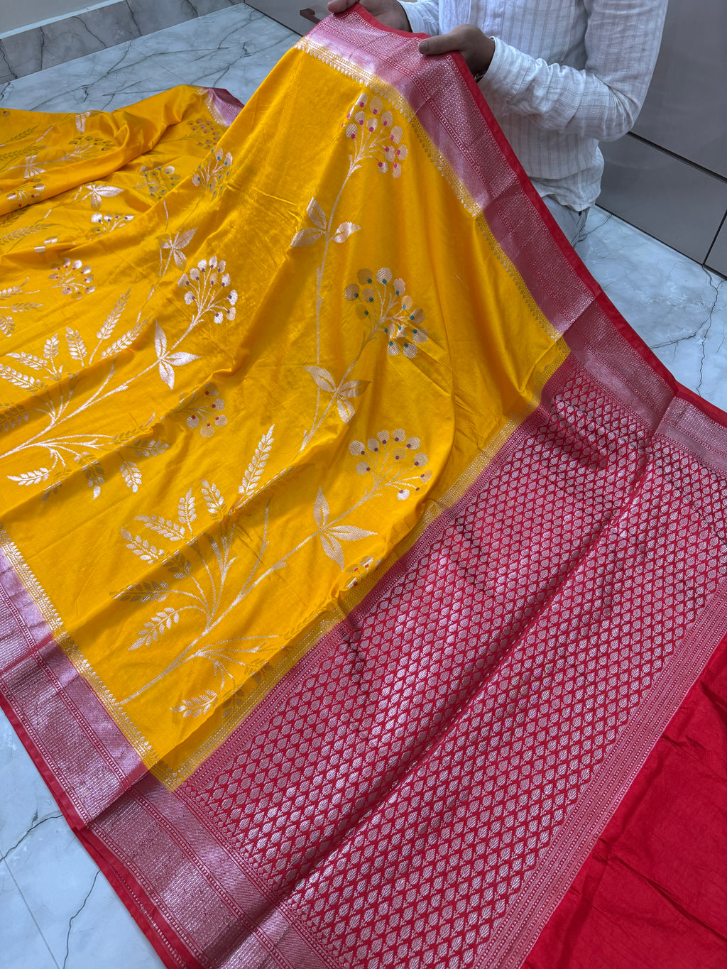 SOFT KATAN SILK SAREE WITH RICH PALLU AND BLOUSE