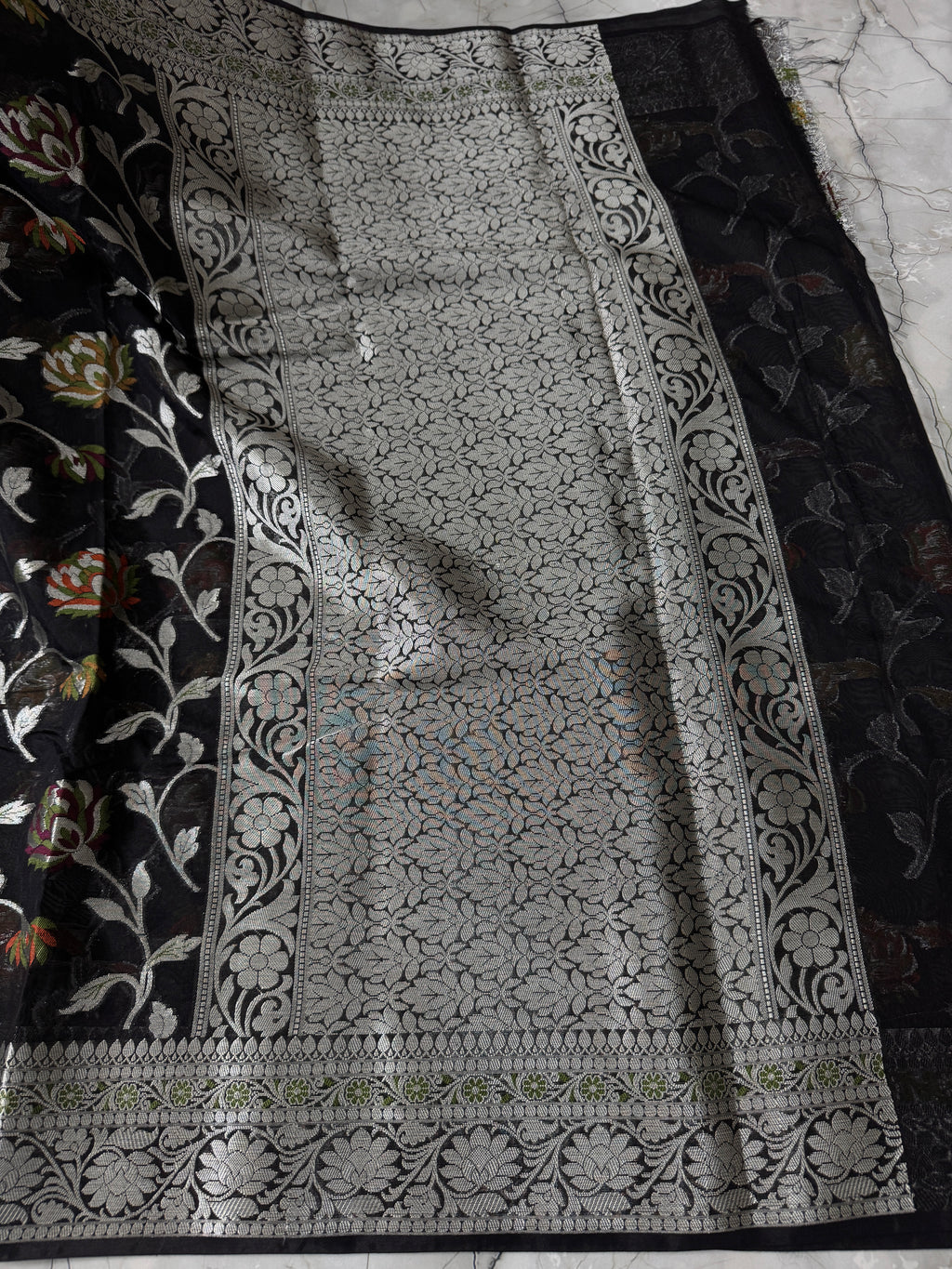 SOFT GEORGTTE SILK SAREE WITH RICH PALLU AND BLOUSE