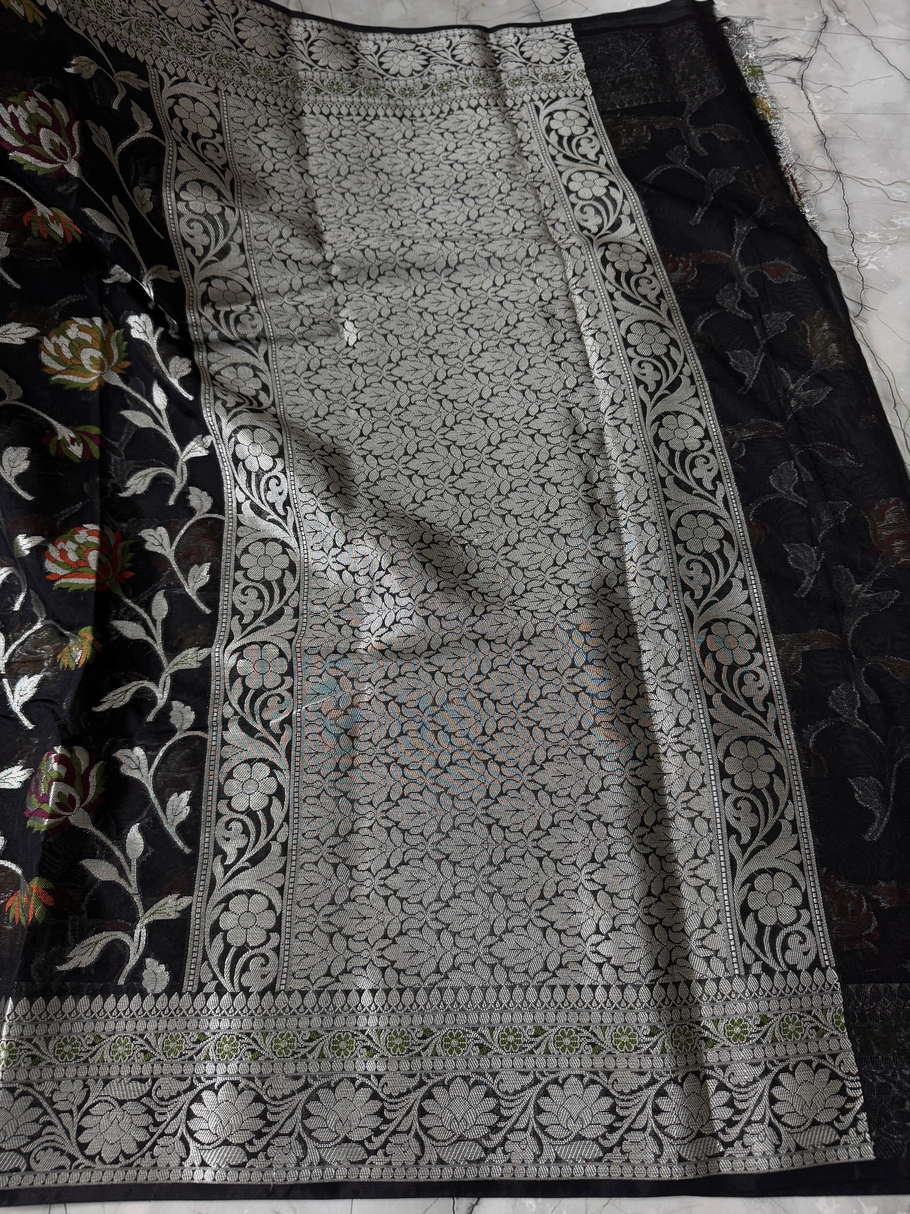 SOFT GEORGTTE SILK SAREE WITH RICH PALLU AND BLOUSE