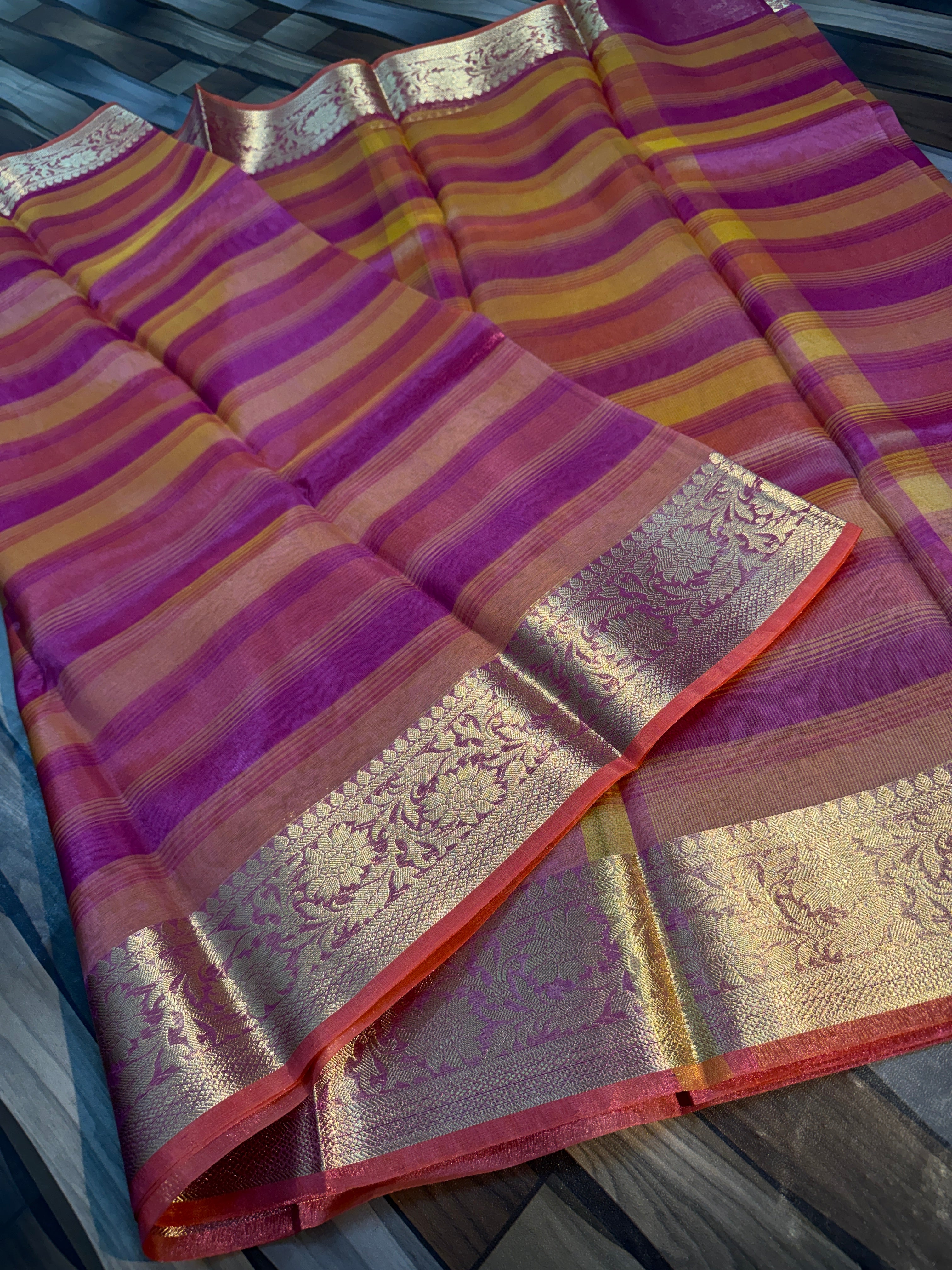 SOFT TISSU  SILK SAREE WITH RICH PALLU AND BLOUSE