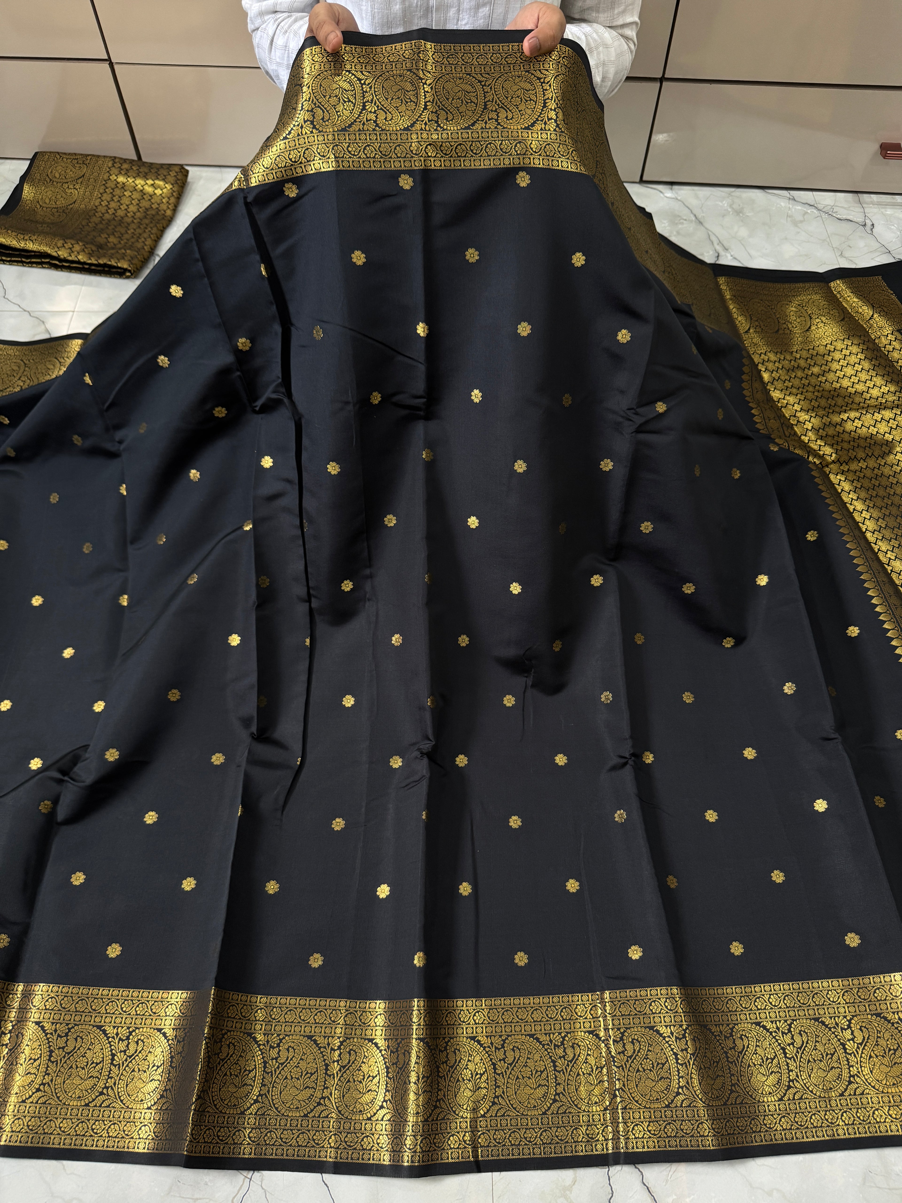 SOFT KATAN SILK SAREE WITH RICH PALLU AND BLOUSE