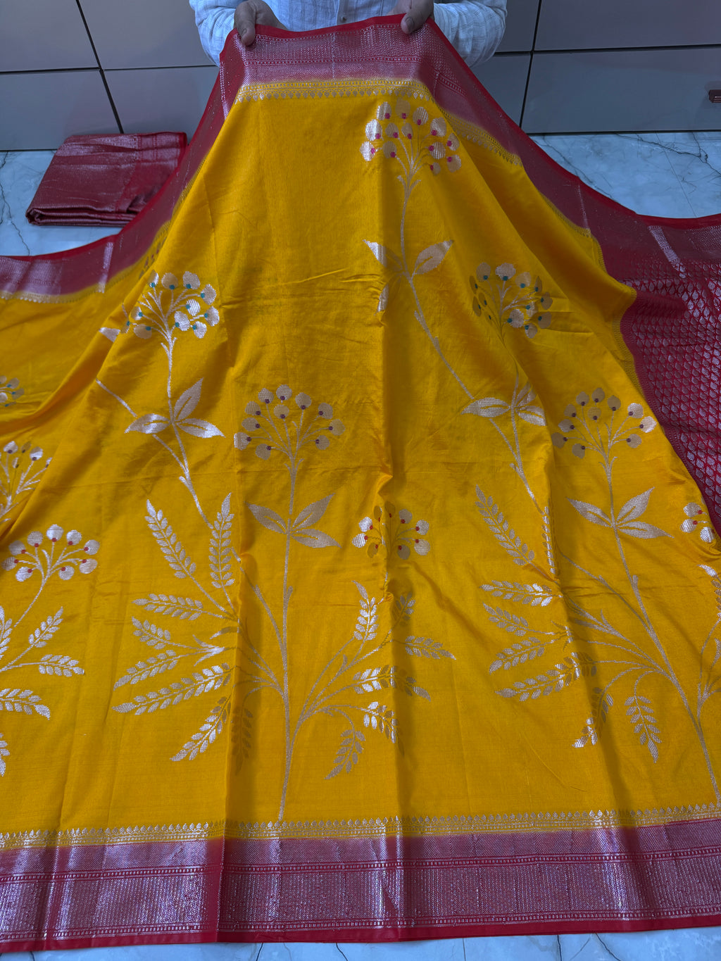 SOFT KATAN SILK SAREE WITH RICH PALLU AND BLOUSE