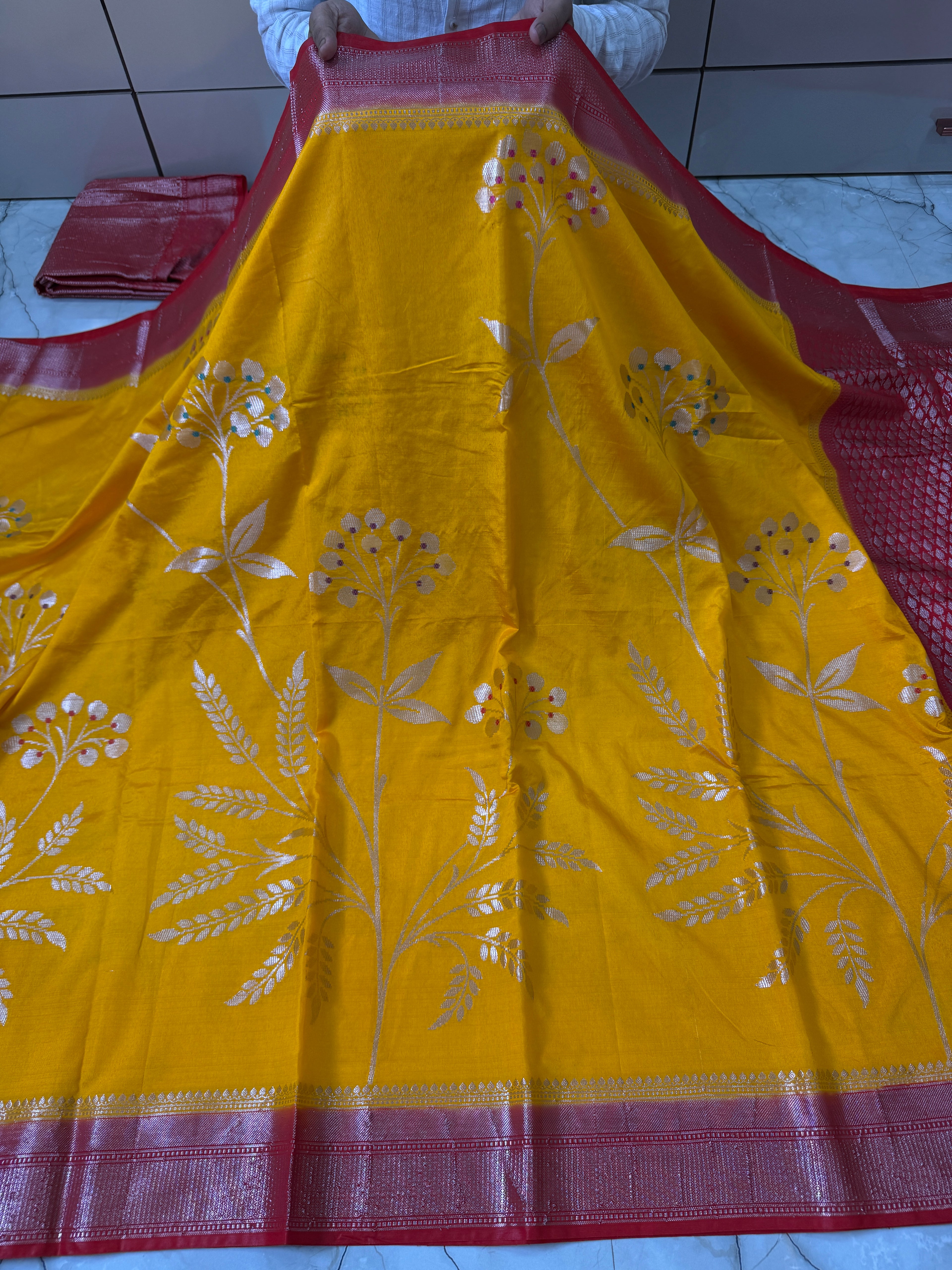 SOFT KATAN SILK SAREE WITH RICH PALLU AND BLOUSE