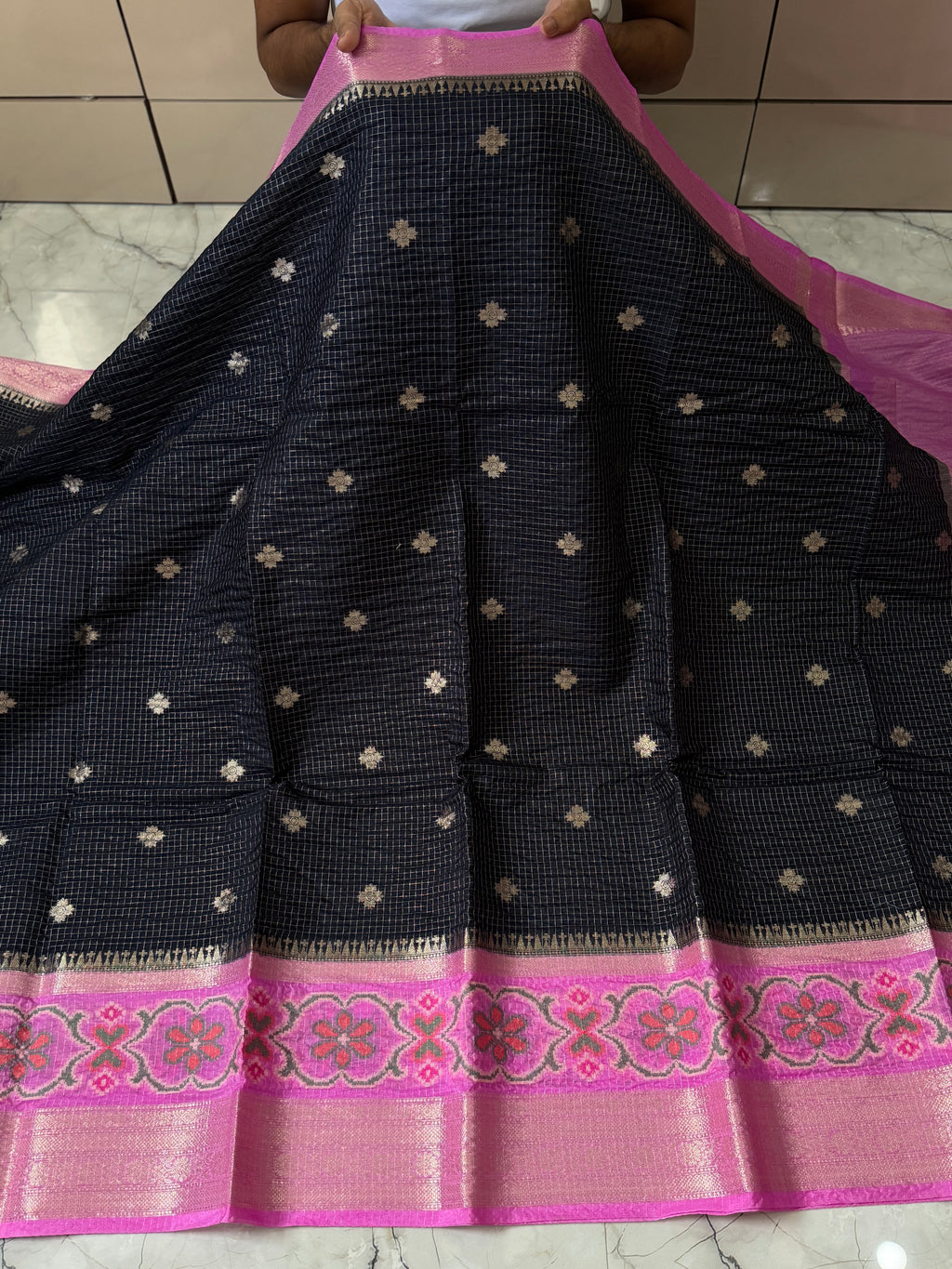 Semi katan Tissu chck boti silk saree with rich pallu & blouse