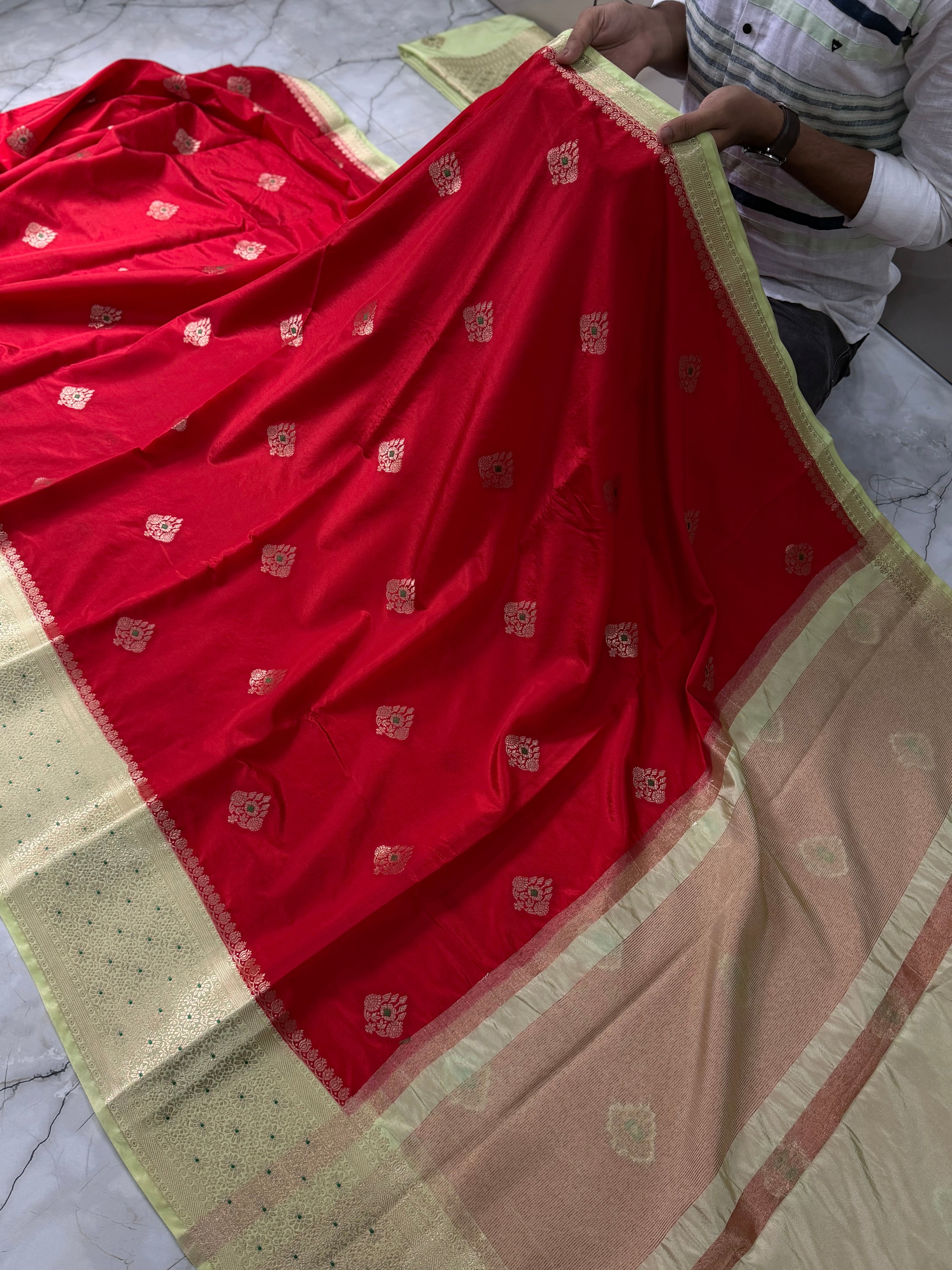 Semi katan silk saree with rich pallu & blouse