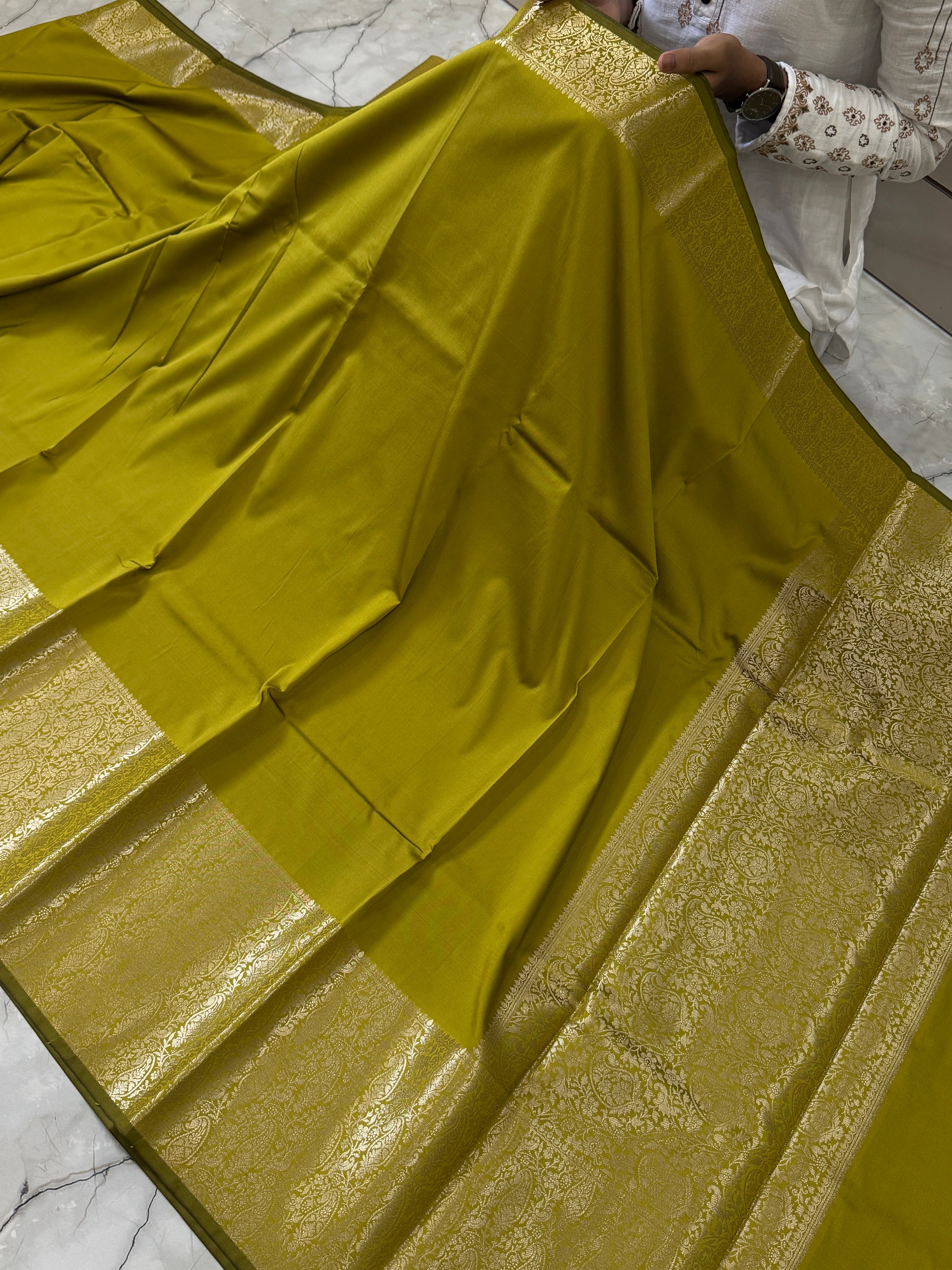 Semi katan silk saree with rich pallu & blouse