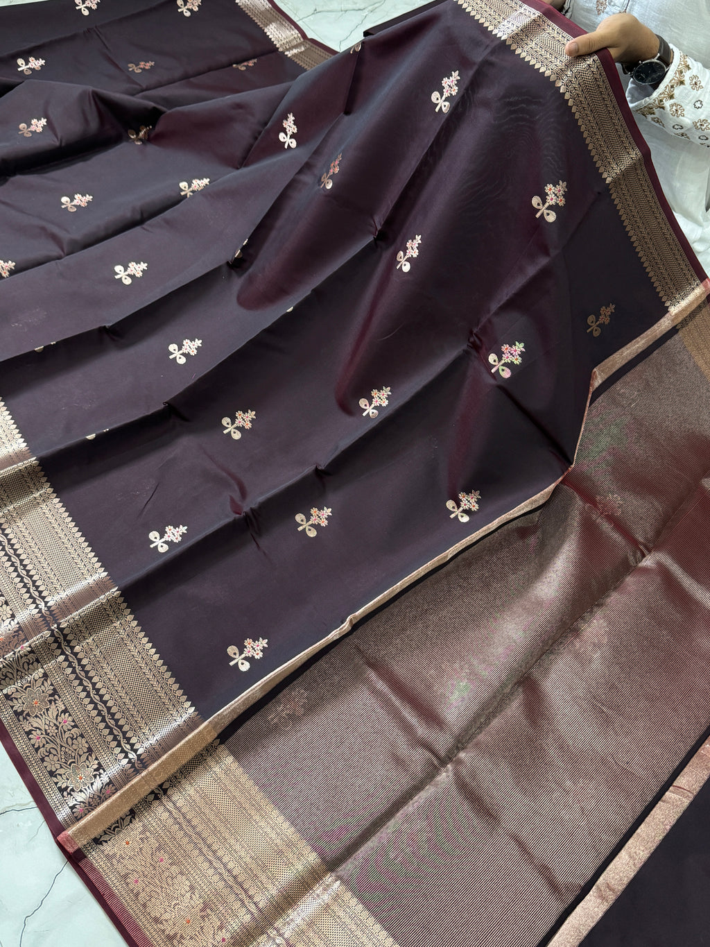 Semi katan silk saree with rich pallu & blouse