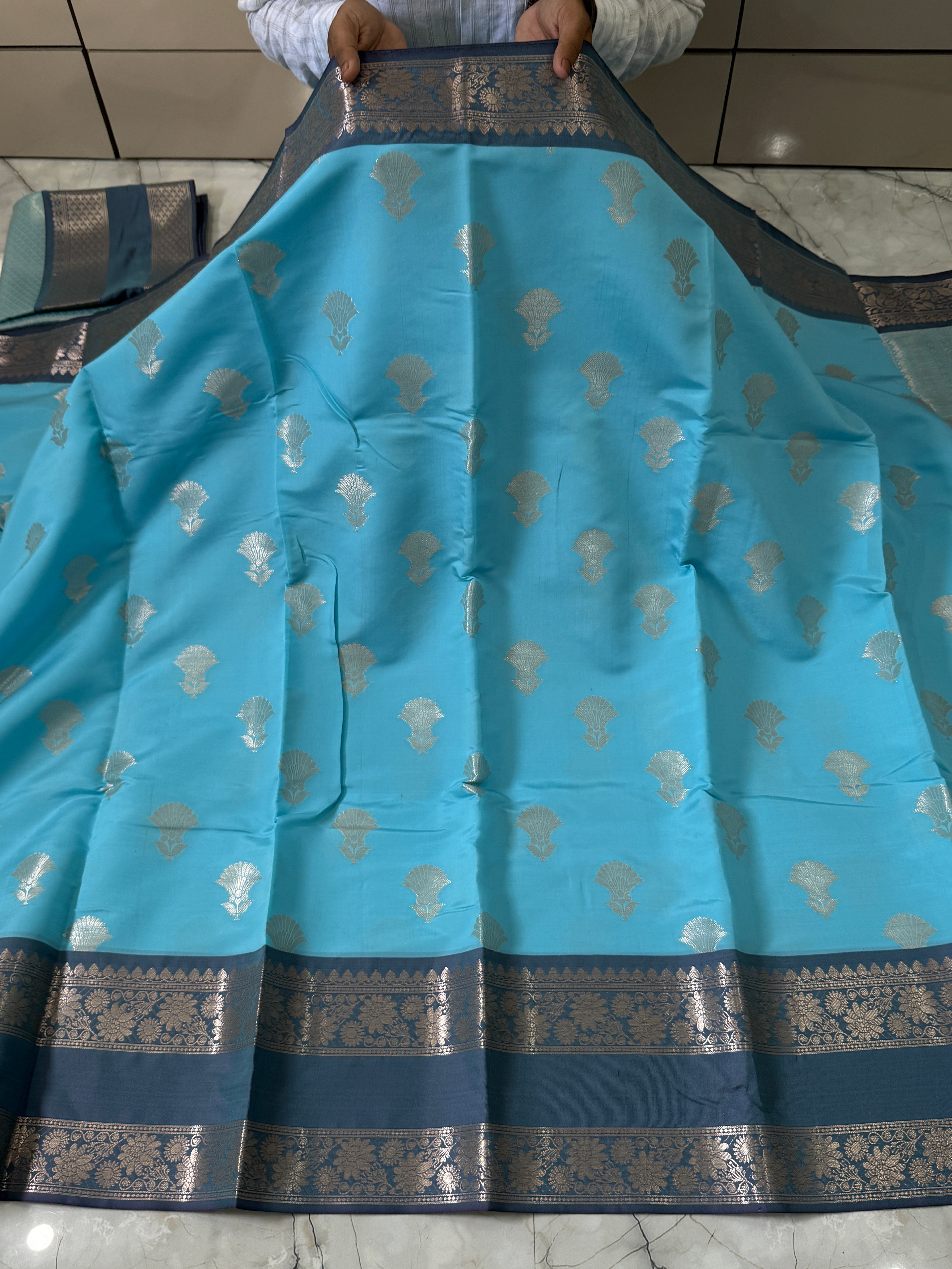 Semi Katan Silk Saree With Rich Pallu & Blouse