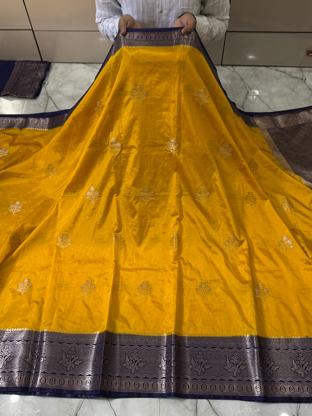 Semi Katan Silk Saree With Rich Pallu & Blouse