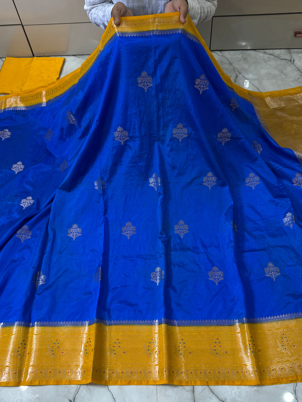 Semi Katan Silk Saree With Rich Pallu & Blouse
