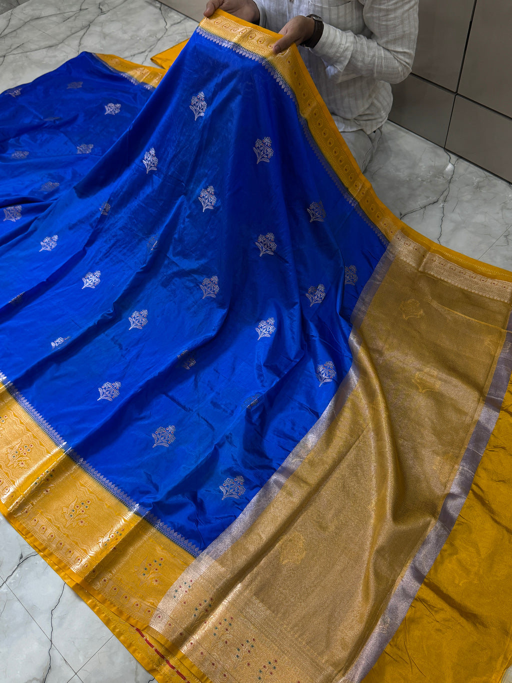 Semi Katan Silk Saree With Rich Pallu & Blouse