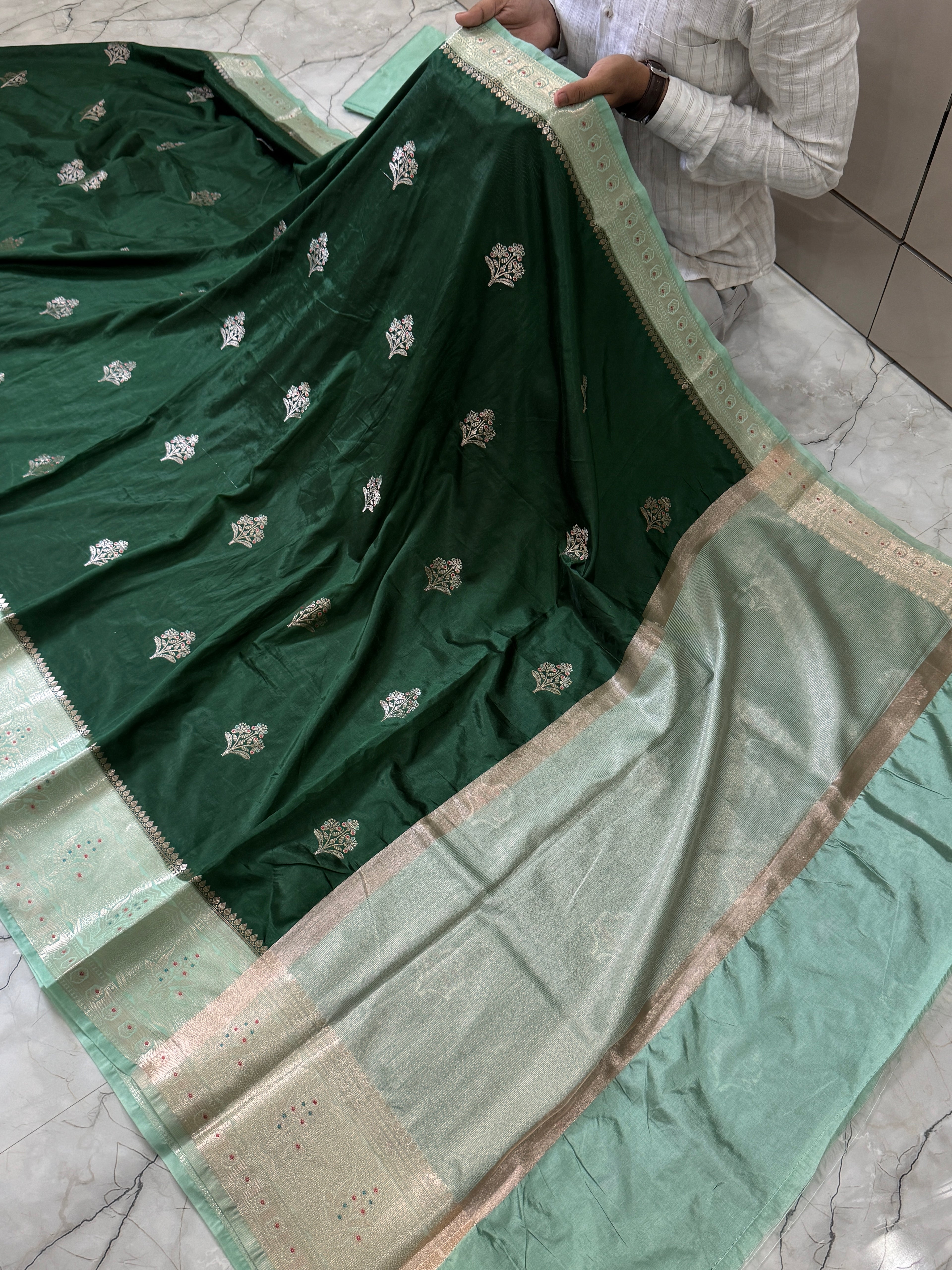 Semi Katan Silk Saree With Rich Pallu & Blouse