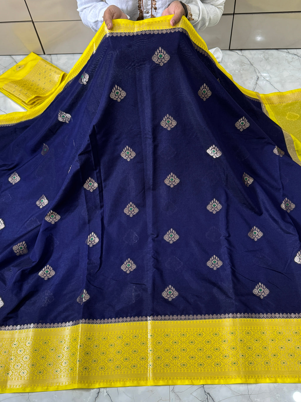 Semi Katan Silk Saree With Rich Pallu & Blouse
