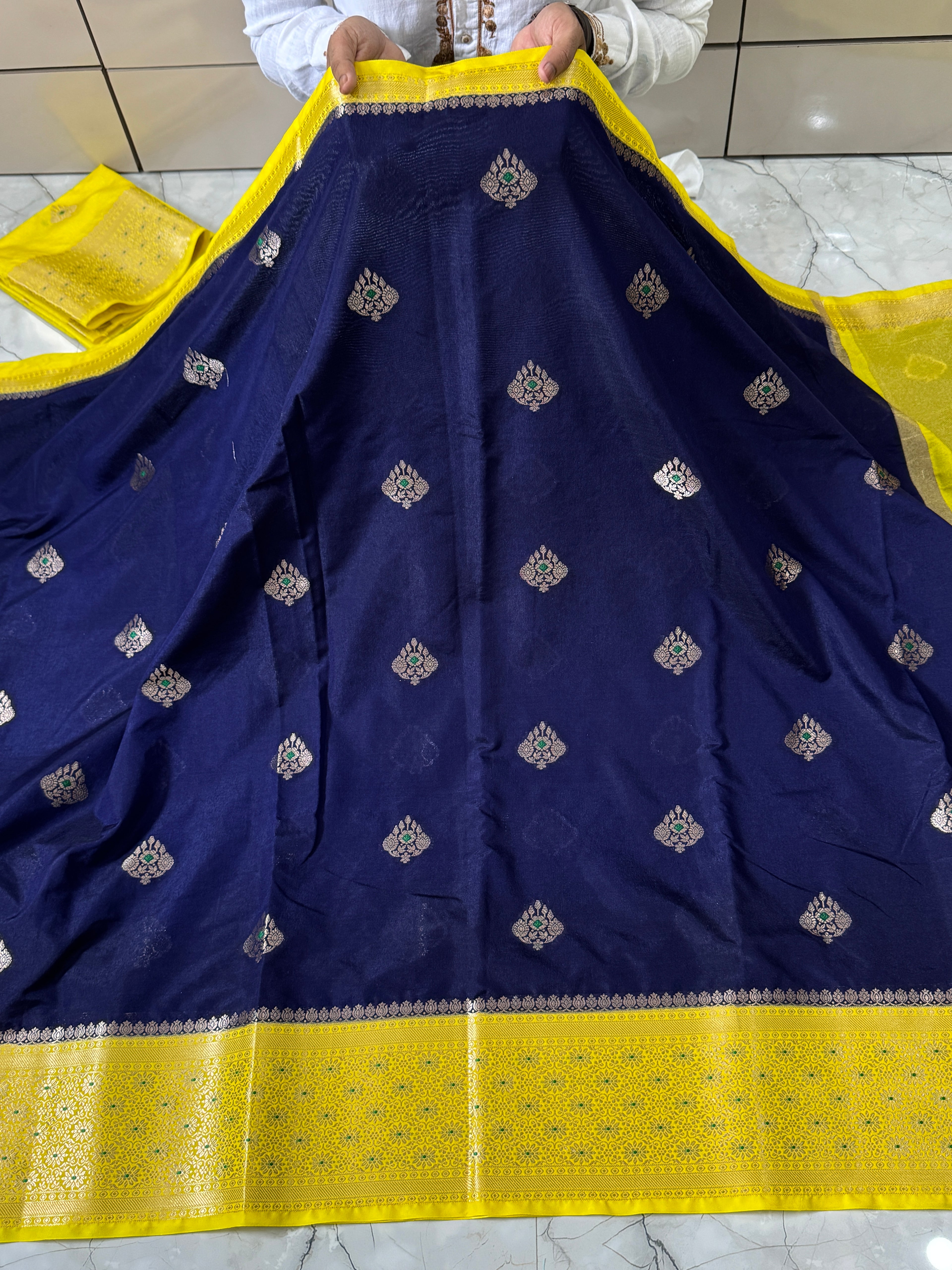 Semi Katan Silk Saree With Rich Pallu & Blouse