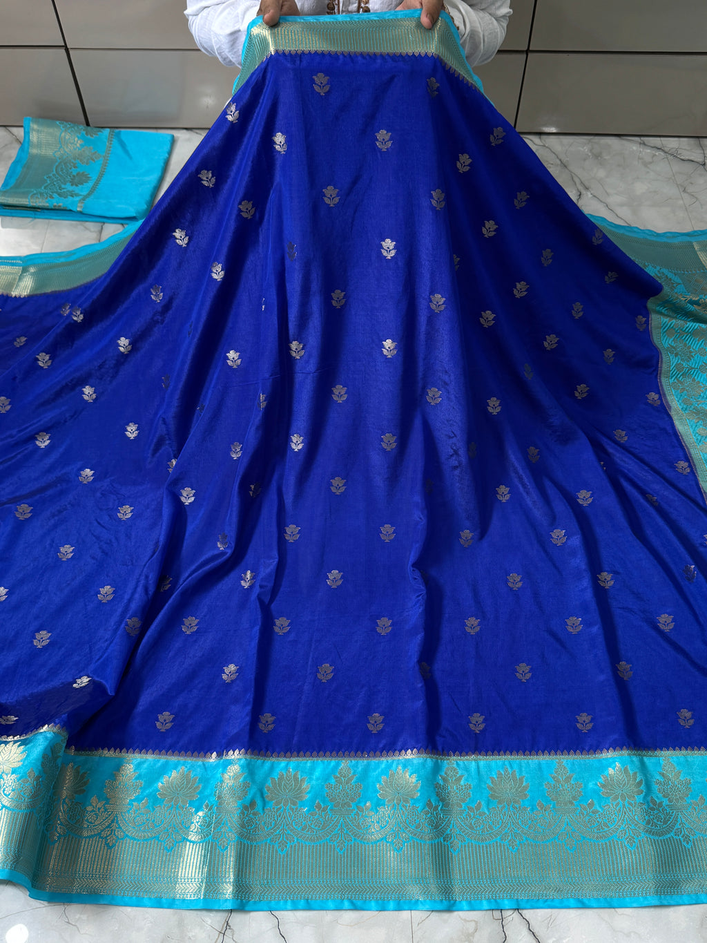 Semi Katan Silk Saree With Rich Pallu & Blouse