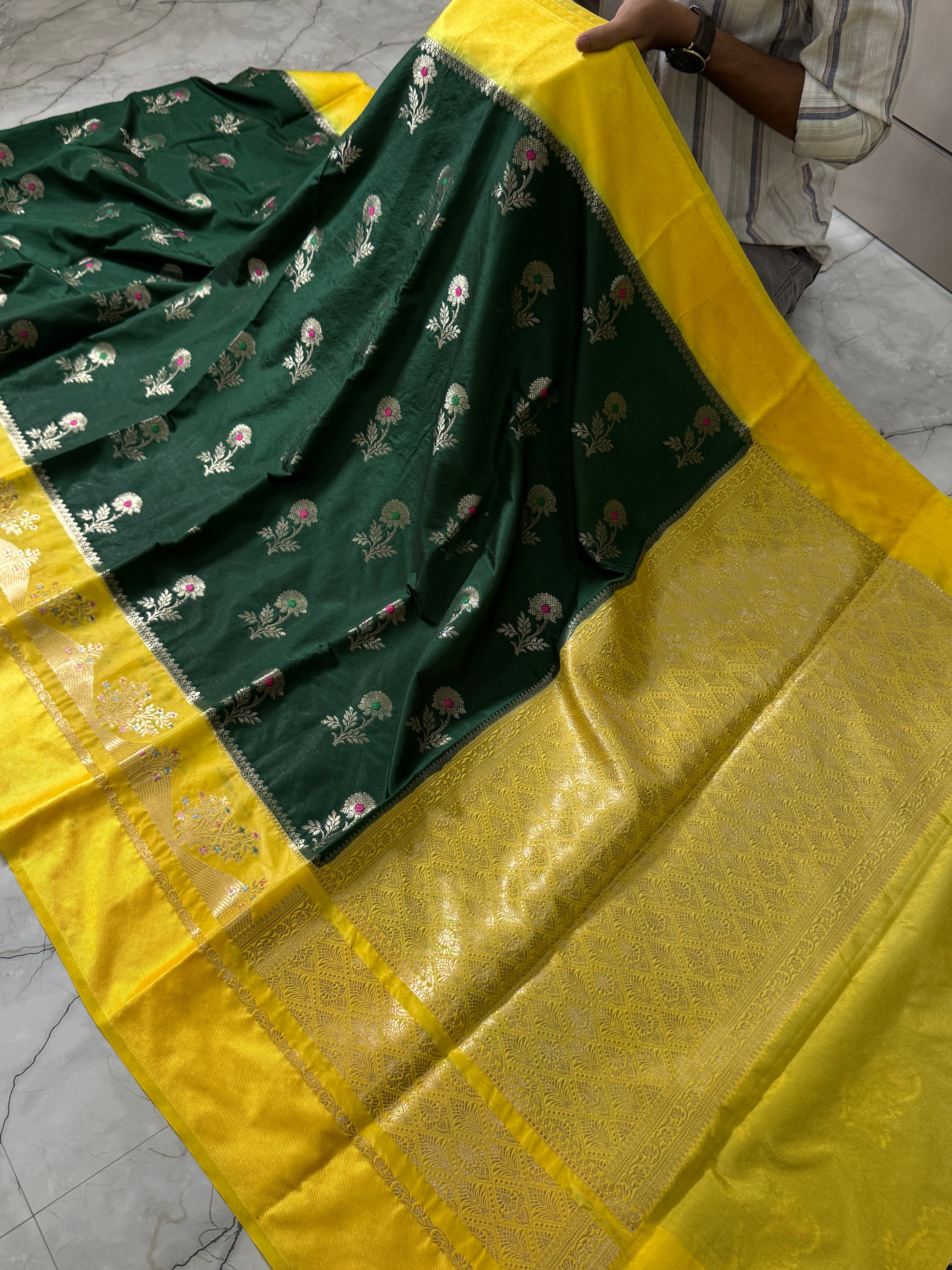 Semi Katan Silk Saree With Rich Pallu & Blouse
