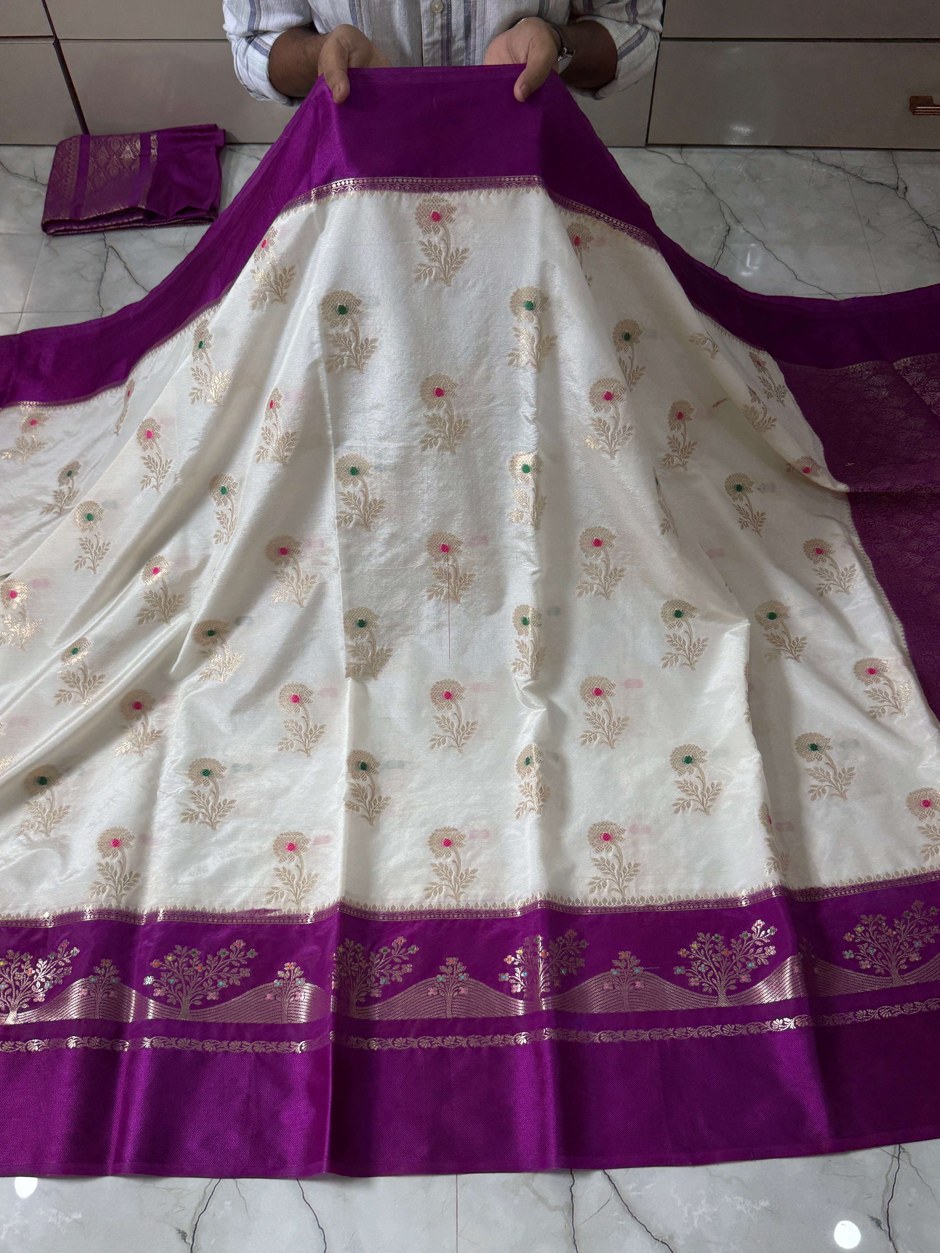 Semi Katan Silk Saree With Rich Pallu & Blouse