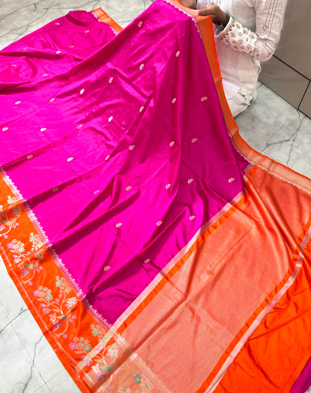 Semi Katan Silk Saree With Rich Pallu & Blouse