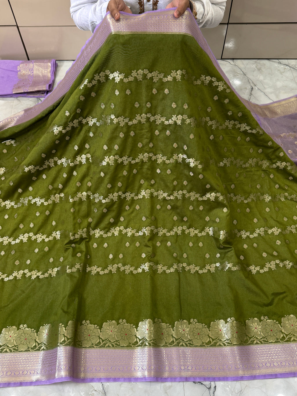 Semi Katan Silk Saree With Rich Pallu & Blouse