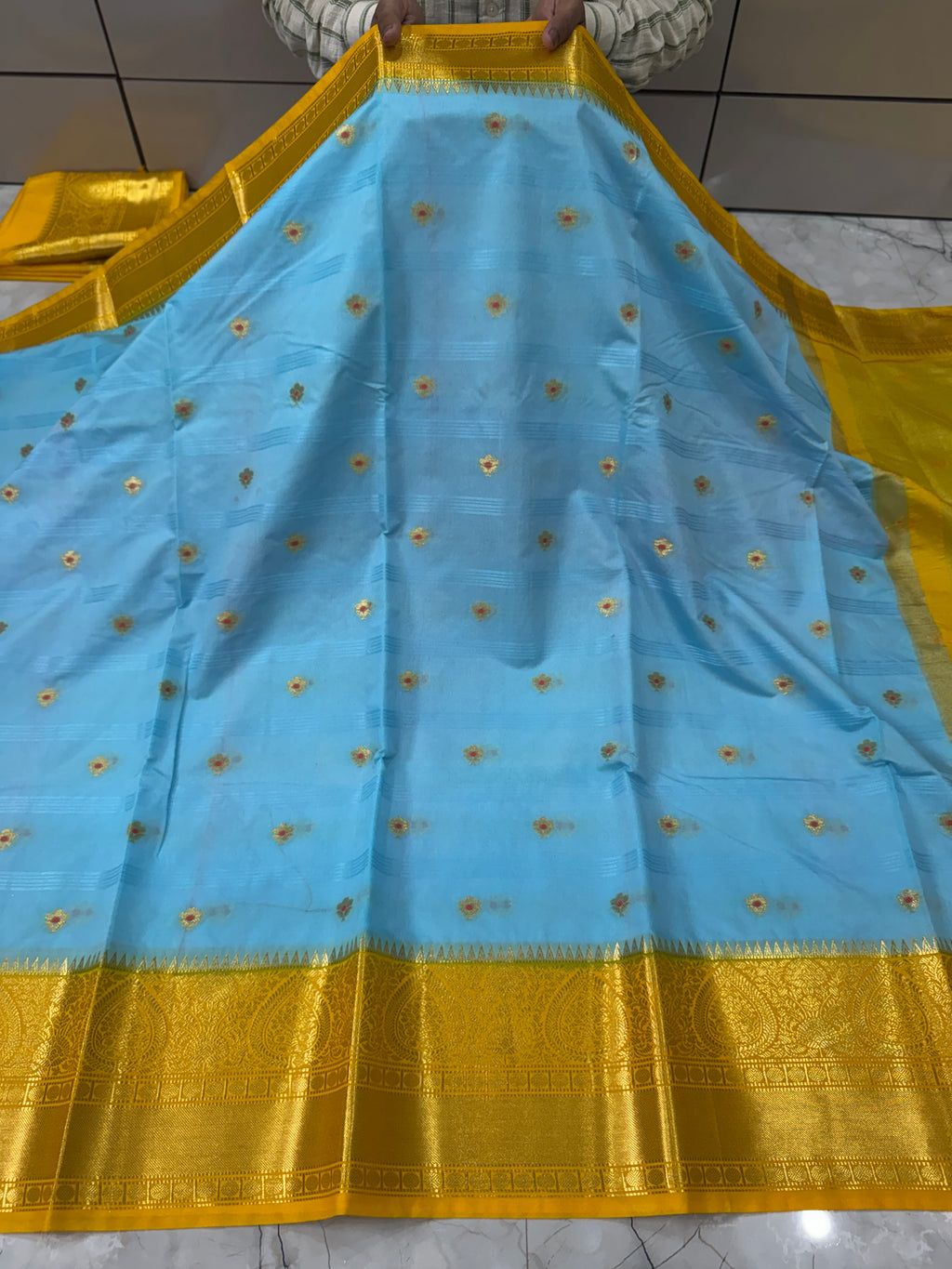 SOFT KATAN SILK SAREE WITH RICH PALLU AND BLOUSE