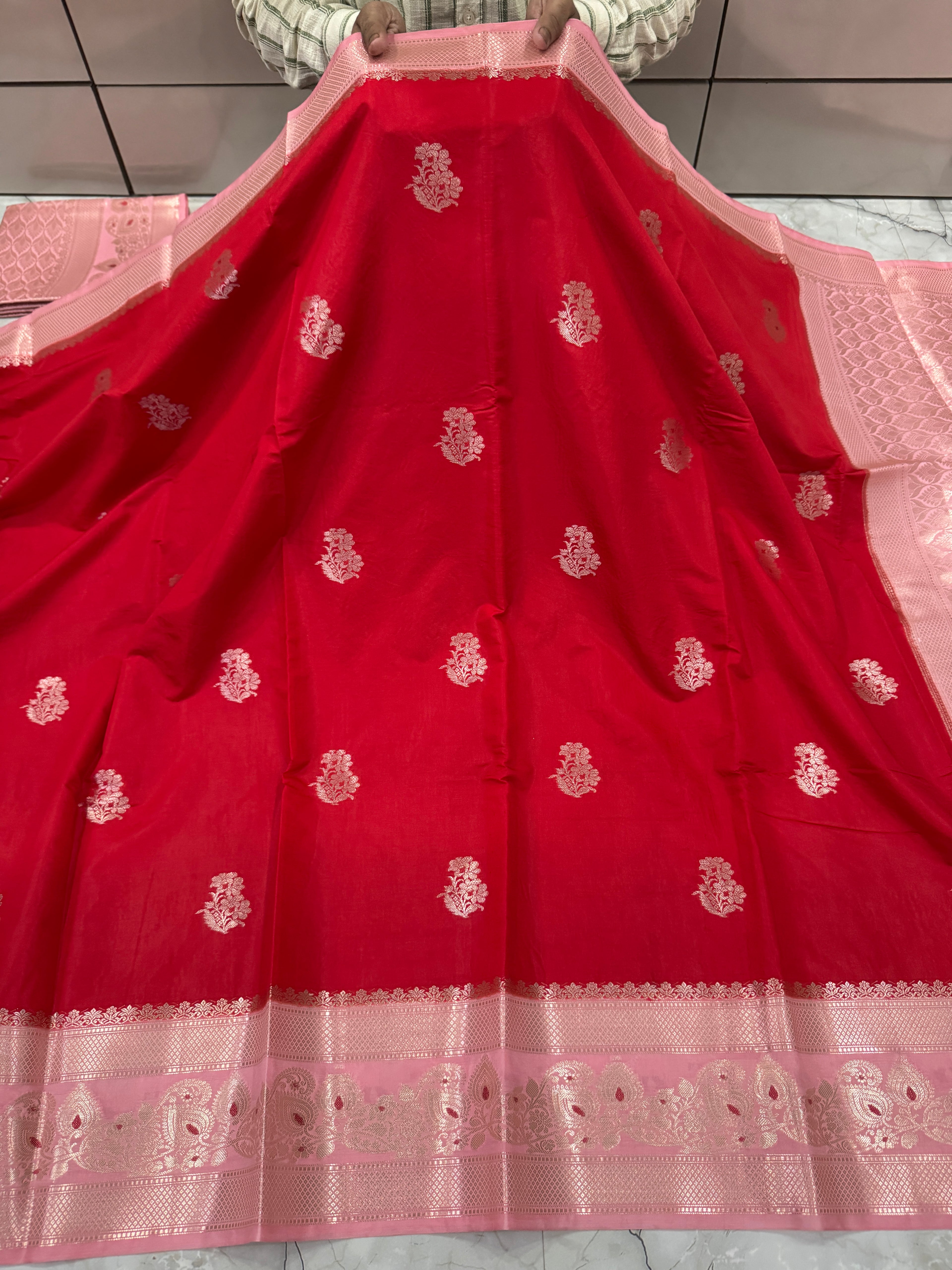 Semi  Katan  Buti Banarasi Saree