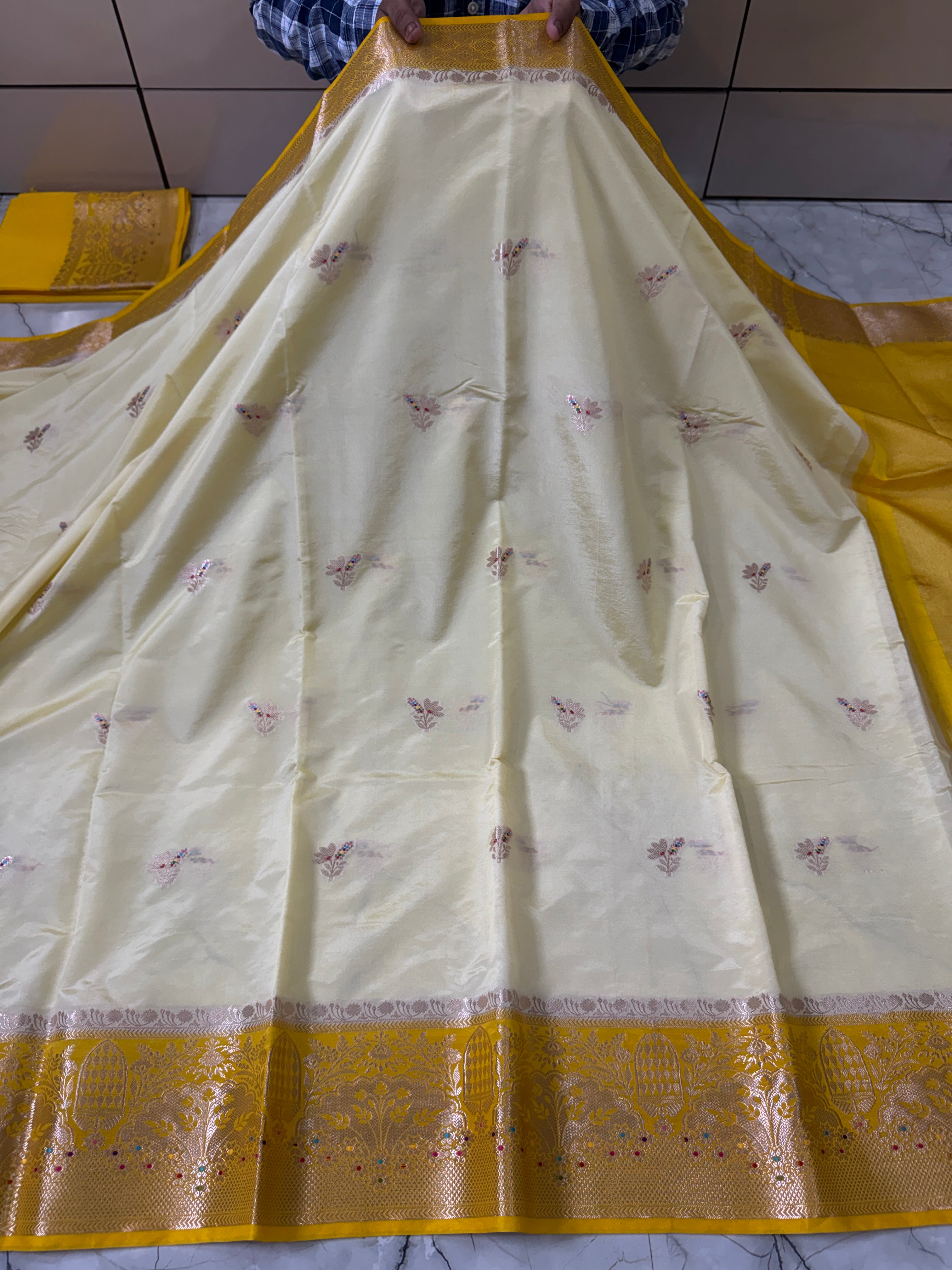 SOFT KATAN SILK SAREE WITH RICH PALLU AND BLOUSE
